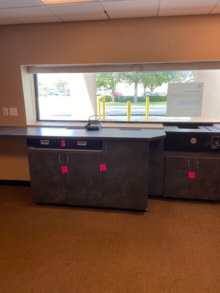 More Photos Of 1477 E Osceola Pky, Kissimmee Bank For Lease