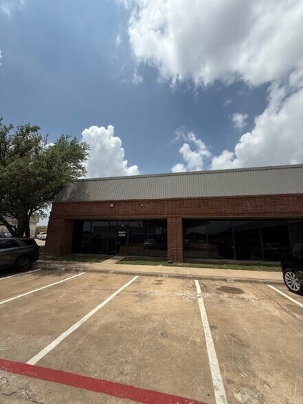 More Photos Of 625 Digital Dr, Plano Office For Lease