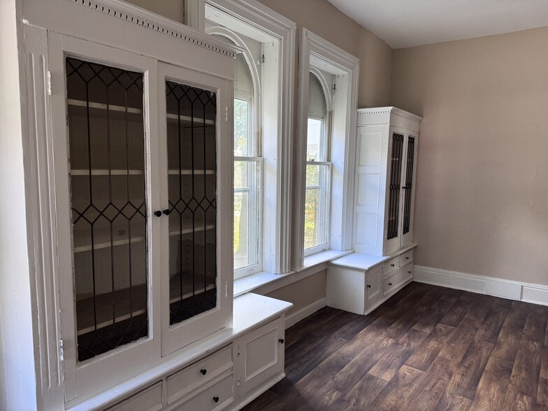 More Photos Of 17 Central Ave, Fredonia Apartments For Sale