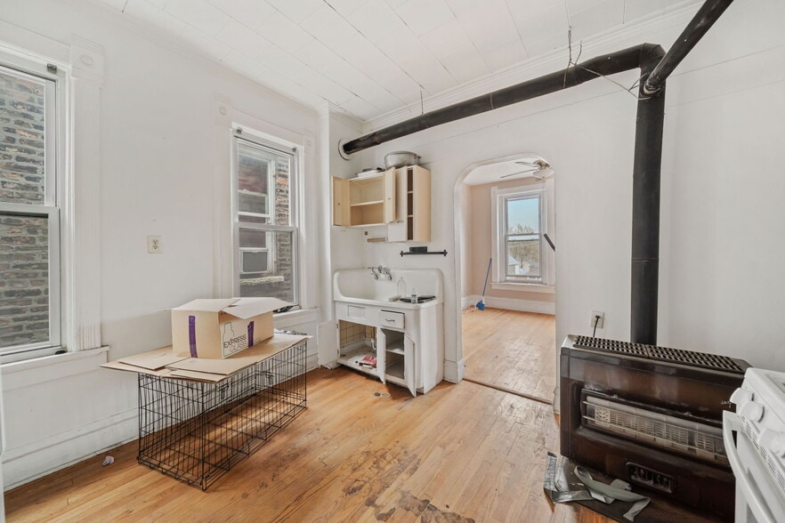 More Photos Of 2236 W 19th St, Chicago Apartments For Sale