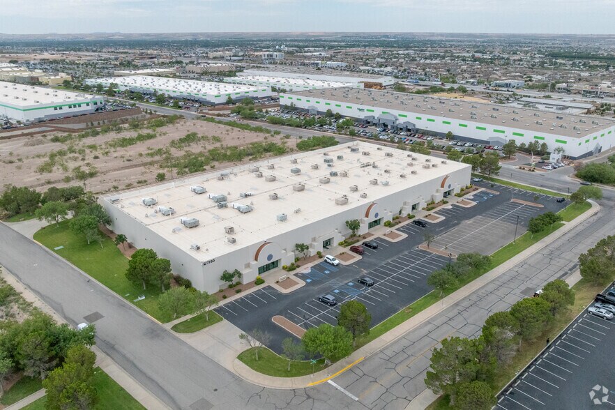 More Photos Of 7730 Market Center, El Paso Showroom For Lease