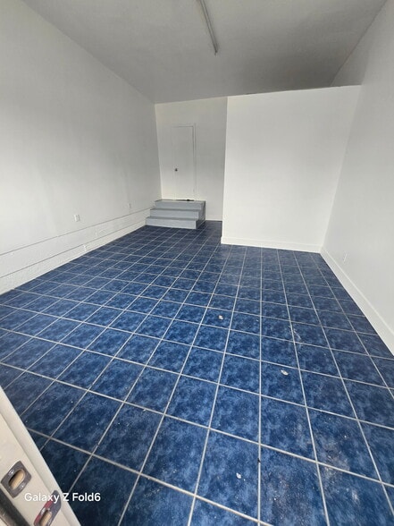 Primary Photo Of 3739 W Slauson Ave, Los Angeles General Retail For Lease