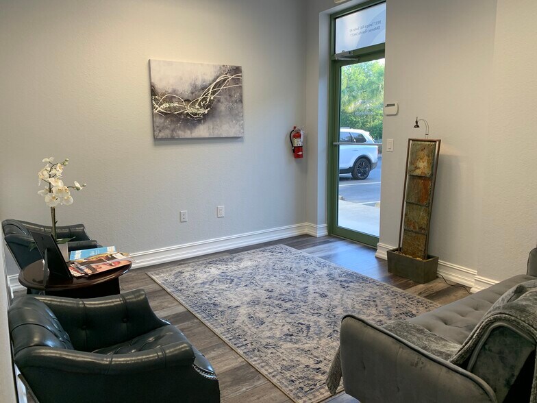 More Photos Of 3937 Tampa Rd, Oldsmar Medical For Lease