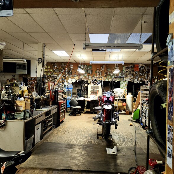 More Photos Of 511 3rd St, Rodeo Storefront Retail Residential For Sale