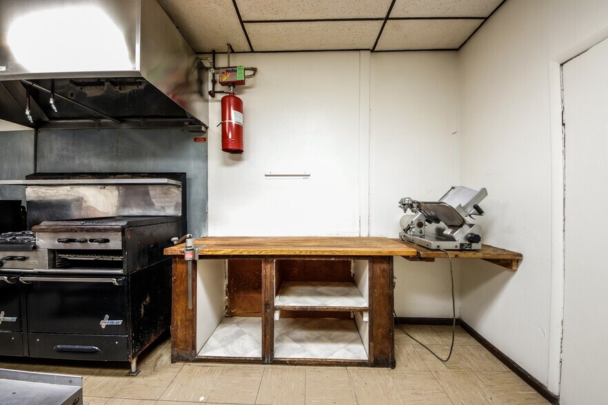 More Photos Of 187 Main St, Unadilla Storefront For Lease