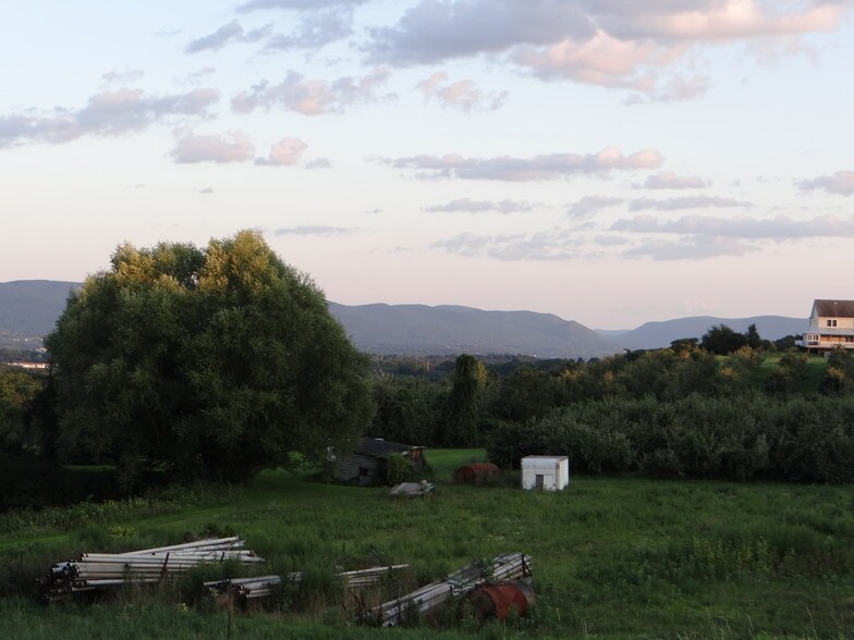 More Photos Of 275 Lattintown Rd, Marlboro Refrigeration Cold Storage For Sale