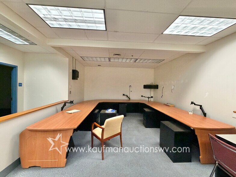 More Photos Of 347 W Main St, Clarksburg Office For Sale