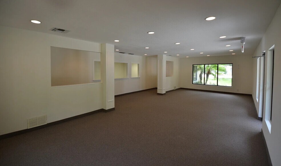 More Photos Of 3875 Nova Rd, Port Orange Medical For Lease