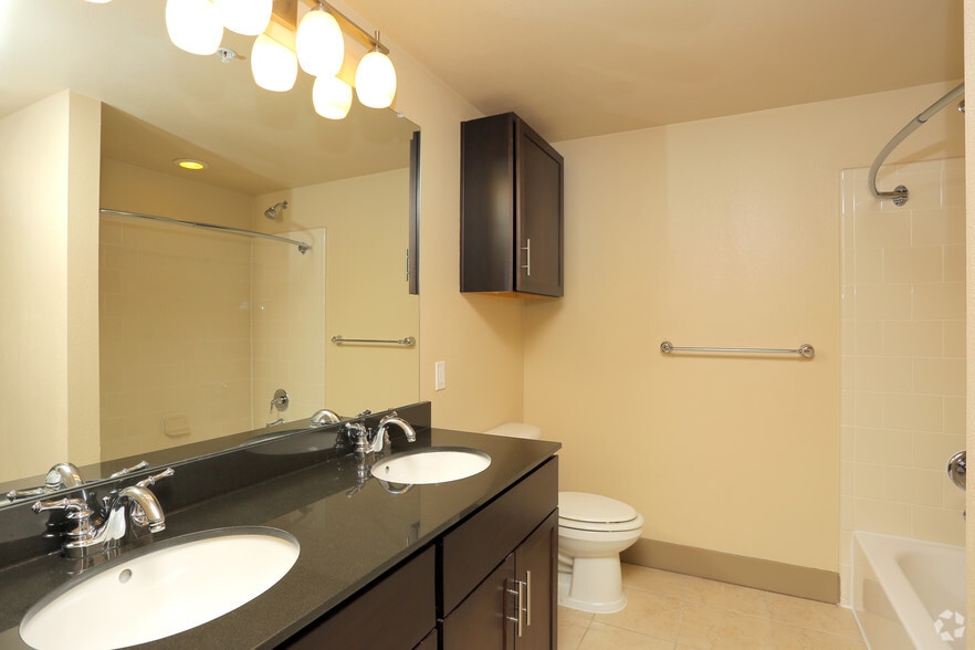 More Photos Of 1325 N Walker Ave, Oklahoma City Apartments For Lease