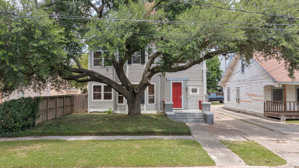 More Photos Of 3312 Crawford St, Houston Apartments For Sale