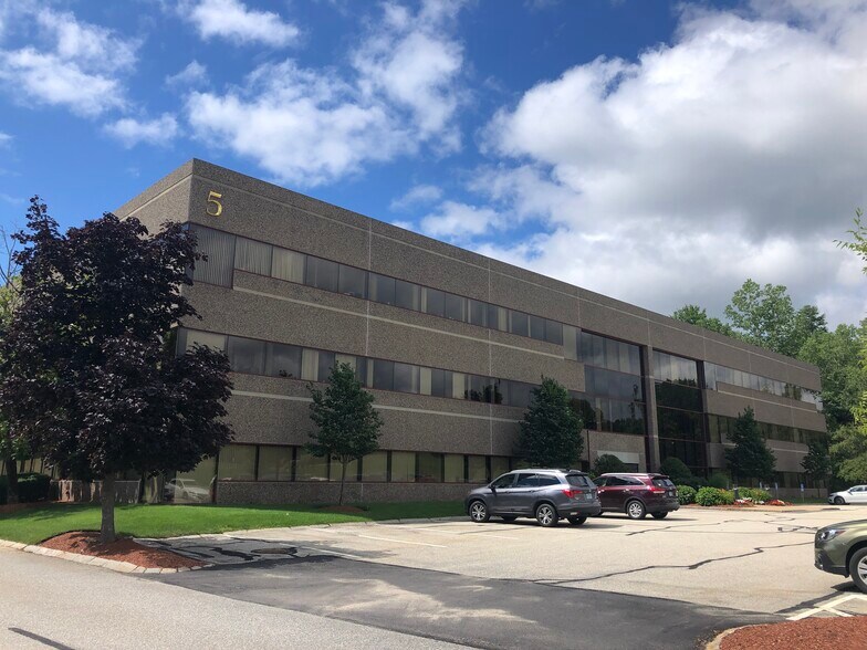 More Photos Of 1 Bedford Farms Dr, Bedford Unknown For Lease