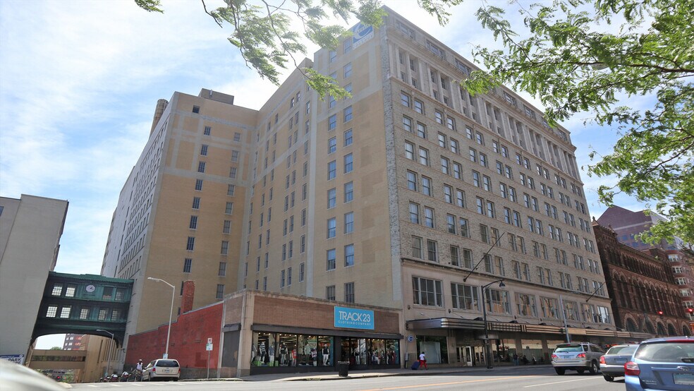 More Photos Of 960 Main St, Hartford Office For Lease