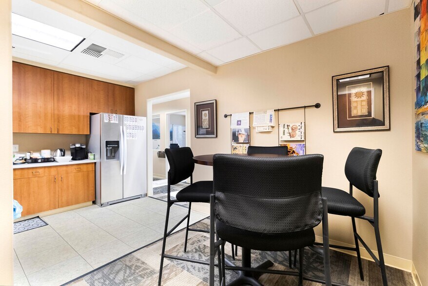 More Photos Of 2561 California Park Dr, Chico Office For Lease