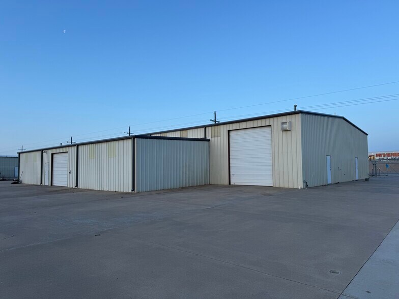 More Photos Of 11607 Highway 87, Lubbock Warehouse For Sale
