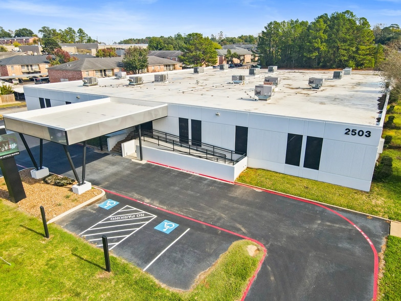 More Photos Of 2503 Lake Rd, Huntsville Office For Lease