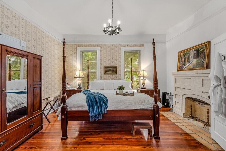 More Photos Of 252 Seavy St, Senoia Hospitality For Sale