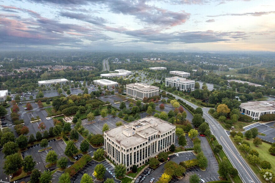 More Photos Of 14045 Ballantyne Corporate Pl, Charlotte Office For Lease