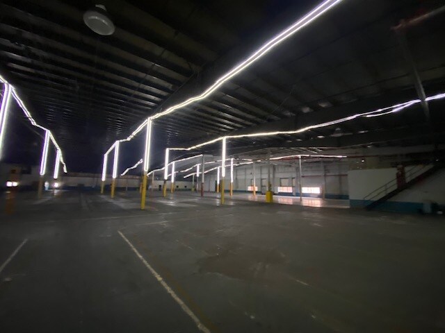 More Photos Of 345 Marshall, Wytheville Warehouse For Lease