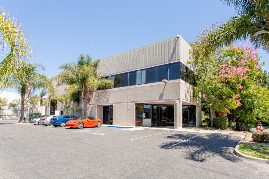 Primary Photo Of 4045 Via Pescador, Camarillo Warehouse For Lease
