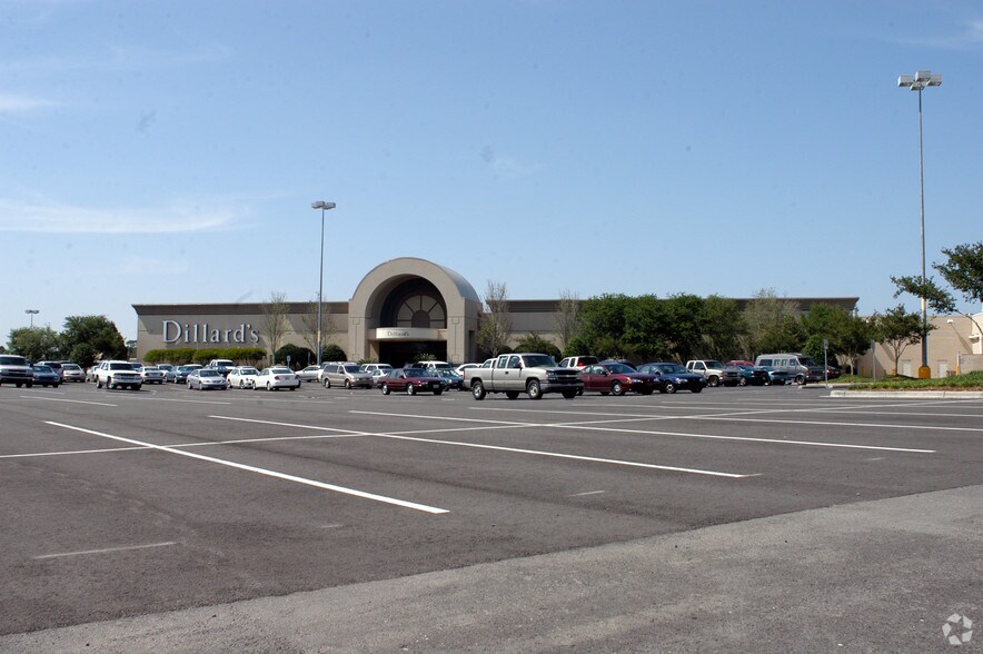 More Photos Of 6401 Bluebonnet Blvd, Baton Rouge General Retail For Lease
