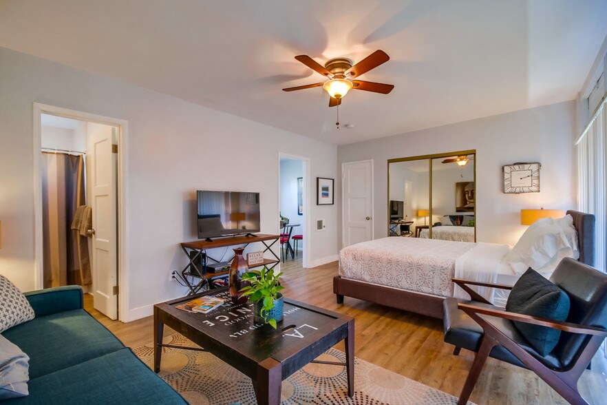 More Photos Of 4459 Fanuel St, San Diego Apartments For Sale