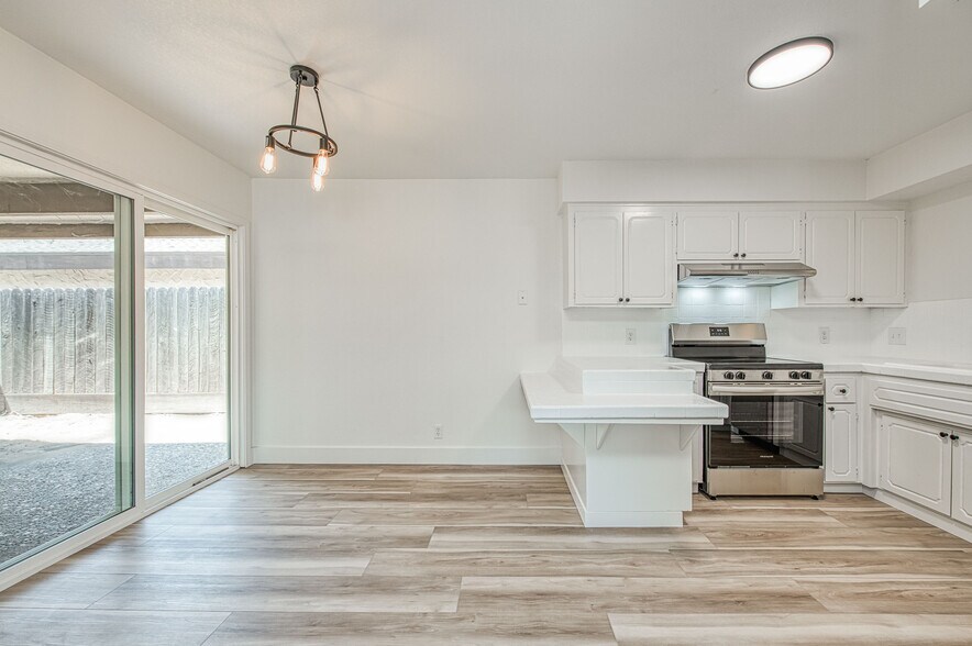 More Photos Of 523 W Mesa Ave, Clovis Apartments For Sale