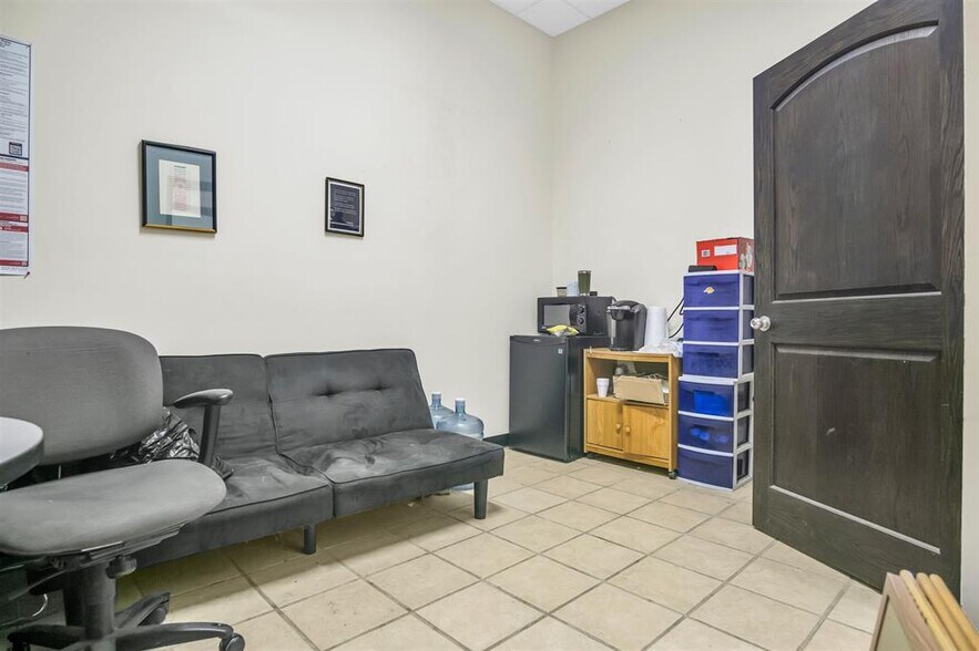 More Photos Of 1324 2nd Ave, Kearney Storefront Retail Office For Sale