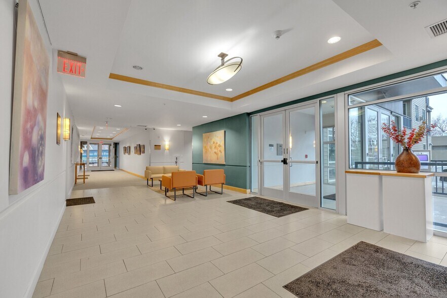 More Photos Of 1950 W Littleton Blvd, Littleton Loft Creative Space For Sale