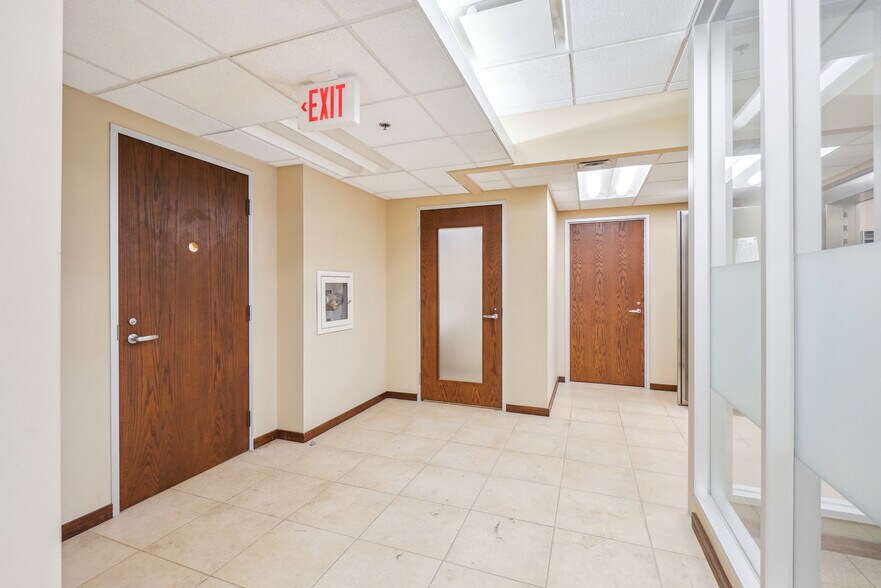 More Photos Of 1150 K St NW, Washington Apartments For Lease