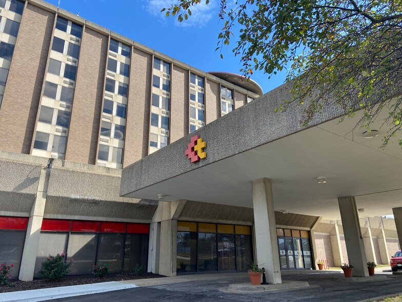 More Photos Of 612 Garfield Ave, Kansas City Apartments For Lease