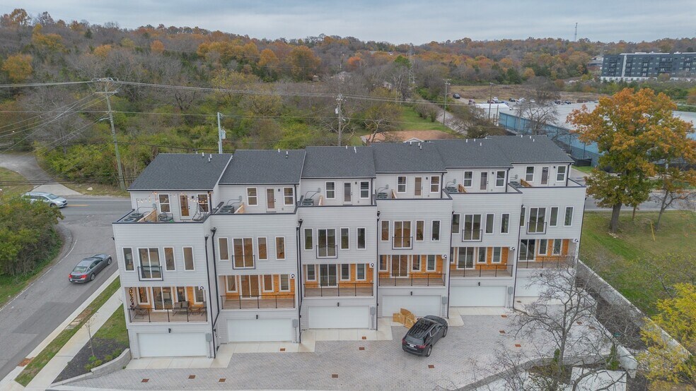 More Photos Of , Nashville Multifamily For Sale