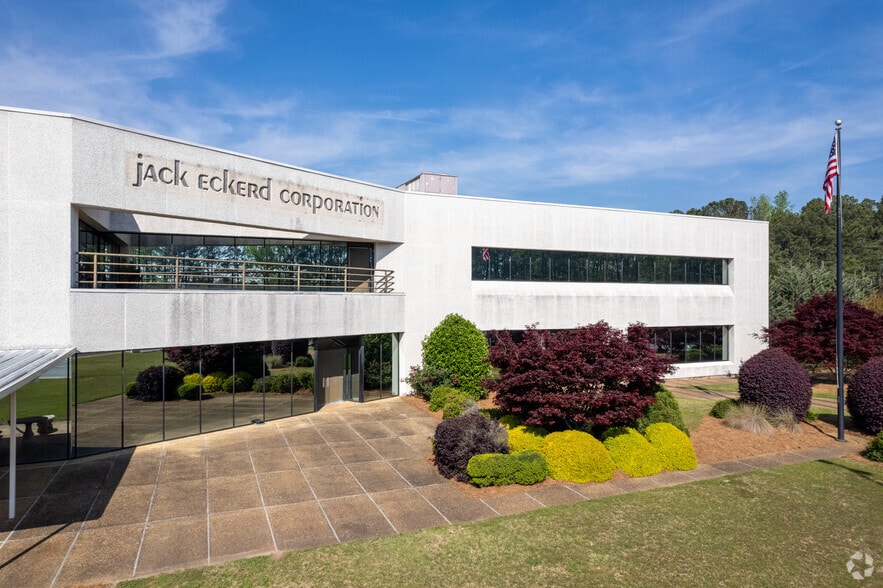 More Photos Of 36 Herring Rd, Newnan Warehouse For Lease