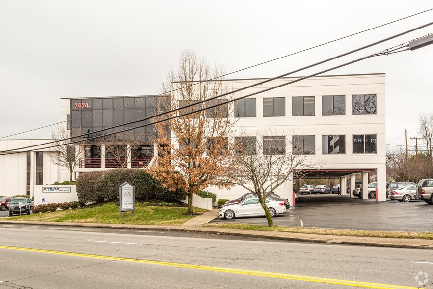 More Photos Of 2424 21st Ave S, Nashville Office For Lease