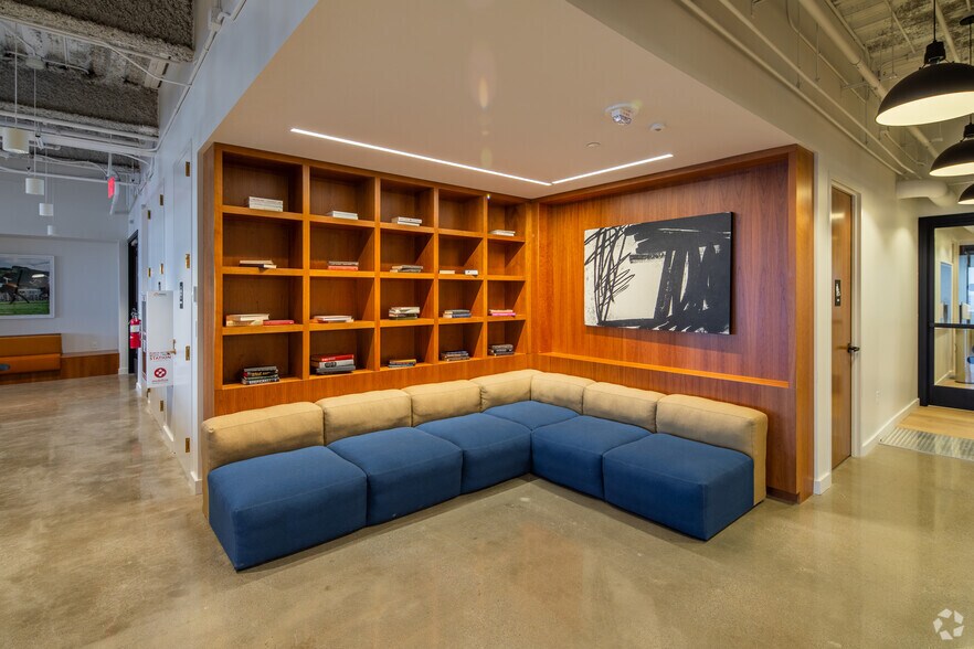 Photo of 16th Floor Ste 