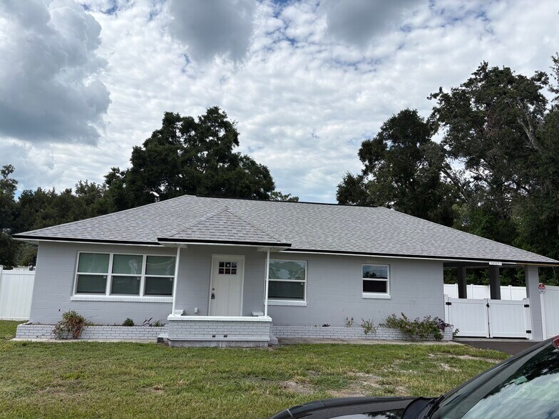 Primary Photo Of 36931 State Road 54, Zephyrhills Coworking Space