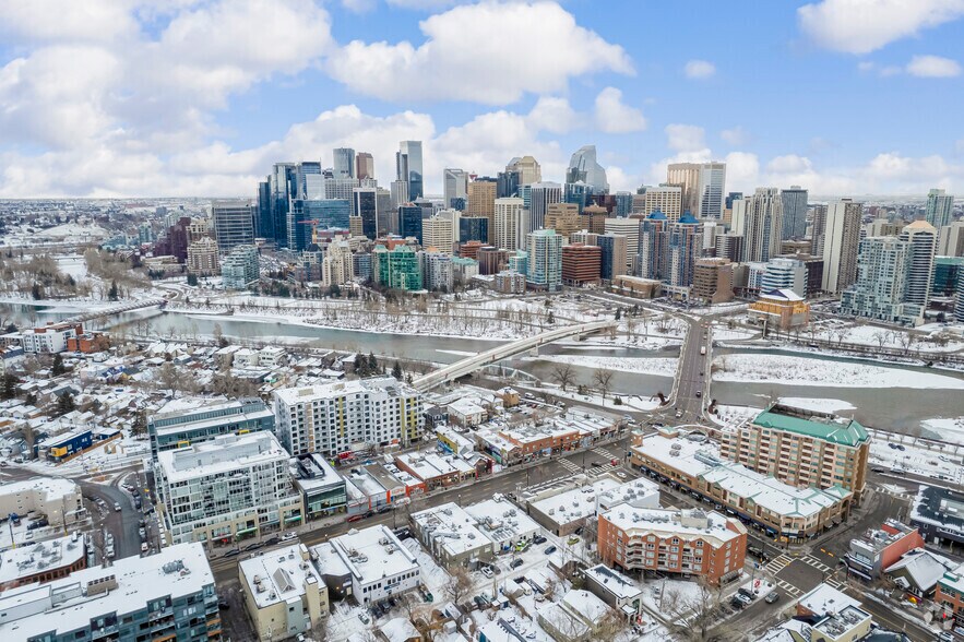 More Photos Of 102 10th St NW, Calgary Restaurant For Lease