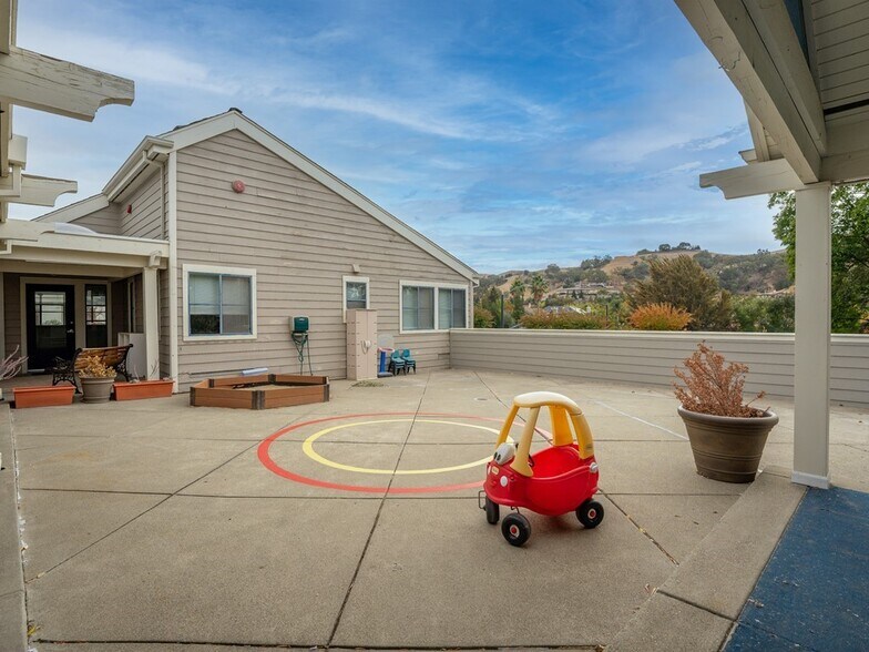 More Photos Of 2425 Camino Tassajara, Danville Schools For Sale