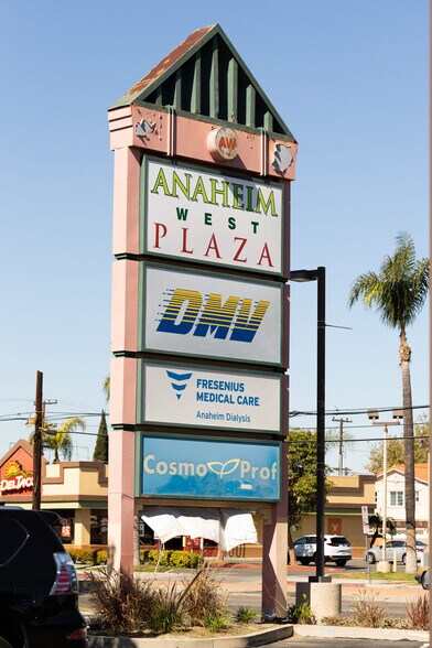 More Photos Of 3150-3170 W Lincoln Ave, Anaheim Freestanding For Lease