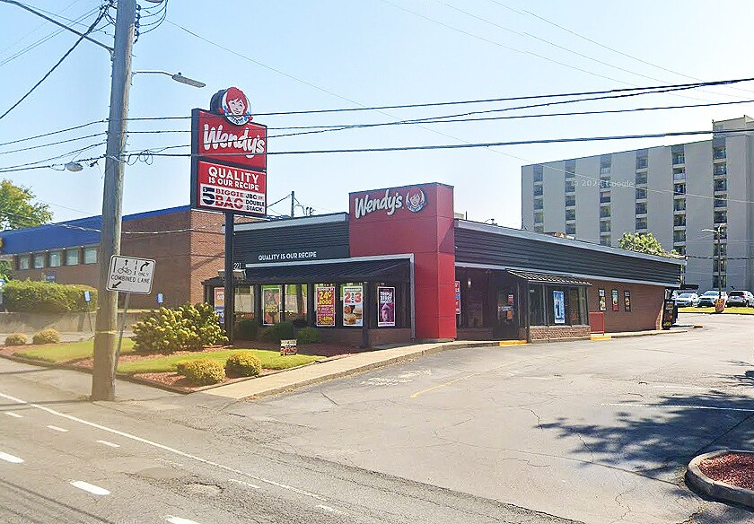 Primary Photo Of 1221 Gallatin Pike S, Madison Fast Food For Sale