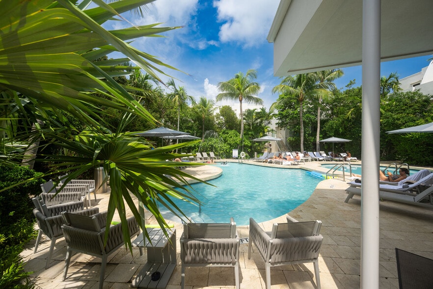 More Photos Of 1401 Simonton St, Key West Hotel For Sale