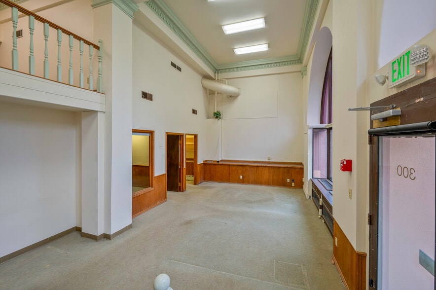 More Photos Of 300 Fuller ave, Helena Storefront For Lease