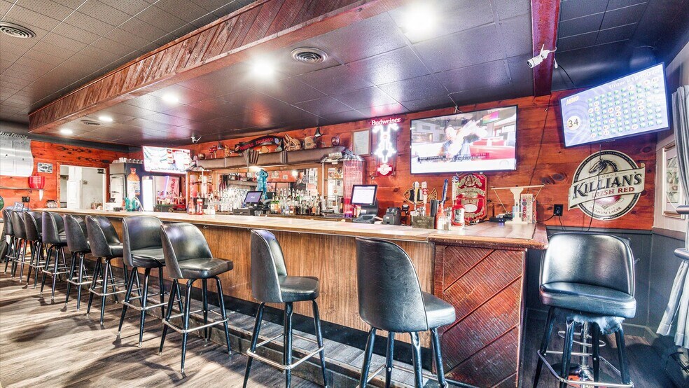 More Photos Of 4342-4348 Washington, Hooven Restaurant For Sale