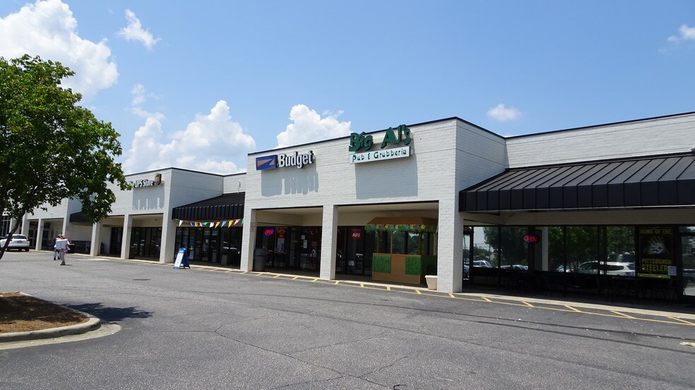 More Photos Of 480-510 River Hwy, Mooresville Unknown For Lease