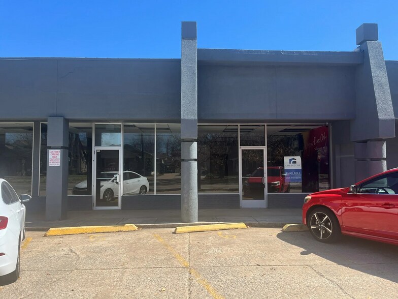 More Photos Of 749 Jenkins Ave, Norman General Retail For Lease