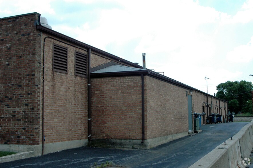 More Photos Of 601-619 E 170th St, South Holland General Retail For Sale