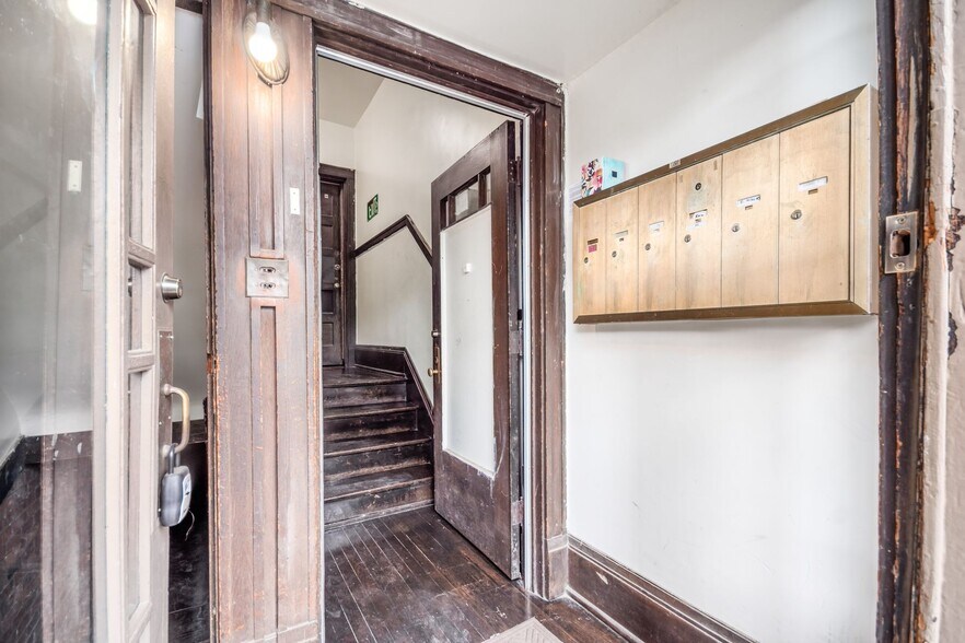 More Photos Of 94 N 20th St, Columbus Apartments For Sale