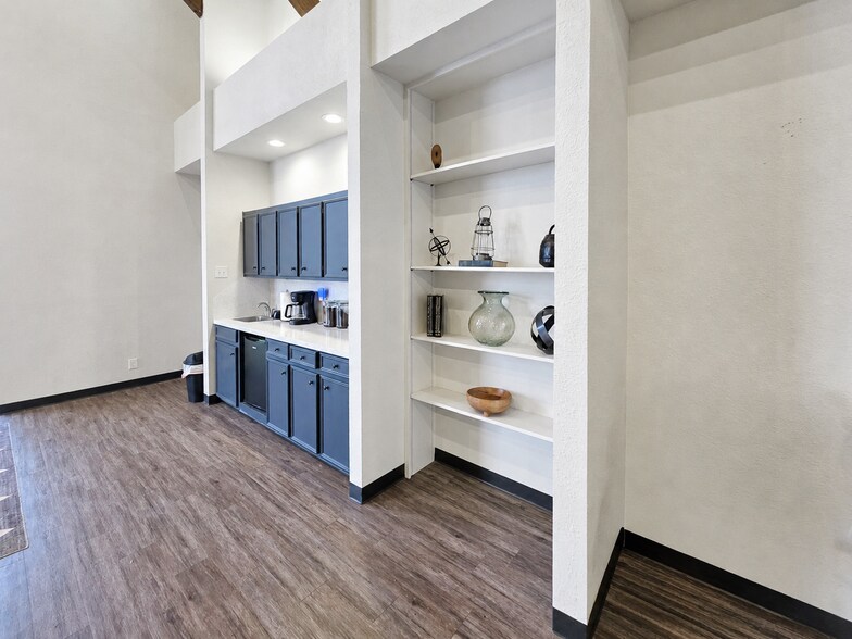 More Photos Of 4104 Houston Hwy, Victoria General Retail For Sale