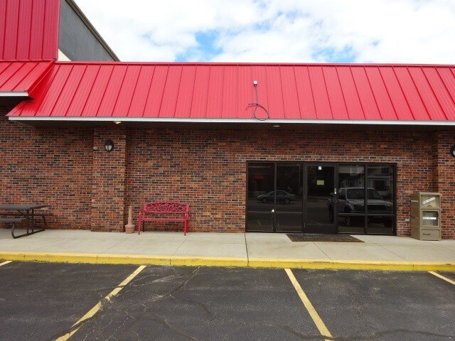 More Photos Of 2501 Church St, Stevens Point General Retail For Lease