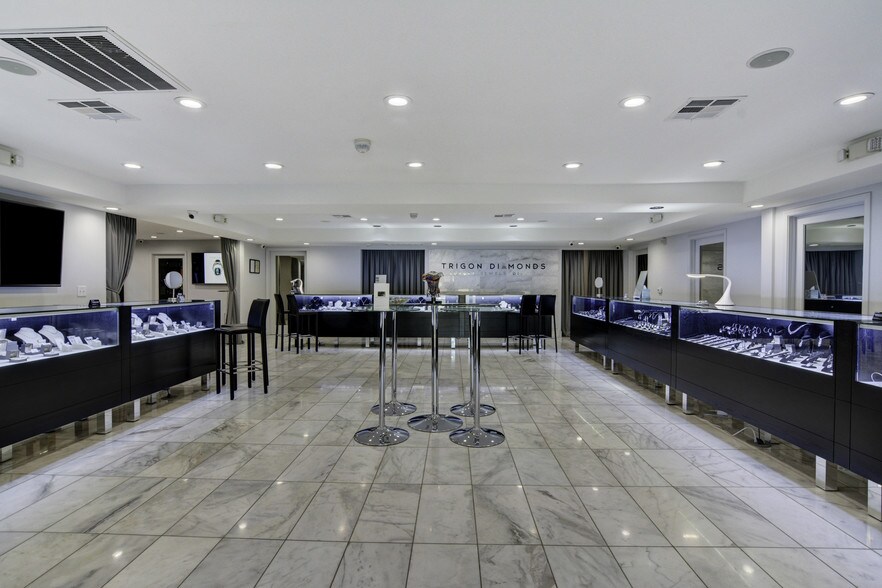 More Photos Of 3013 W Sahara Ave, Las Vegas Storefront Retail Office For Sale