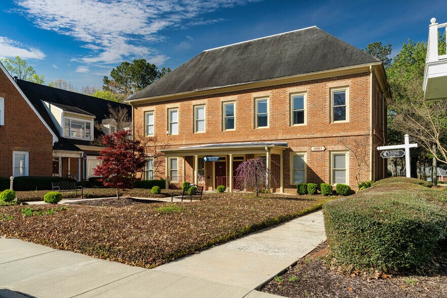 More Photos Of 3937-3965 Holcomb Bridge Rd, Peachtree Corners Unknown For Lease